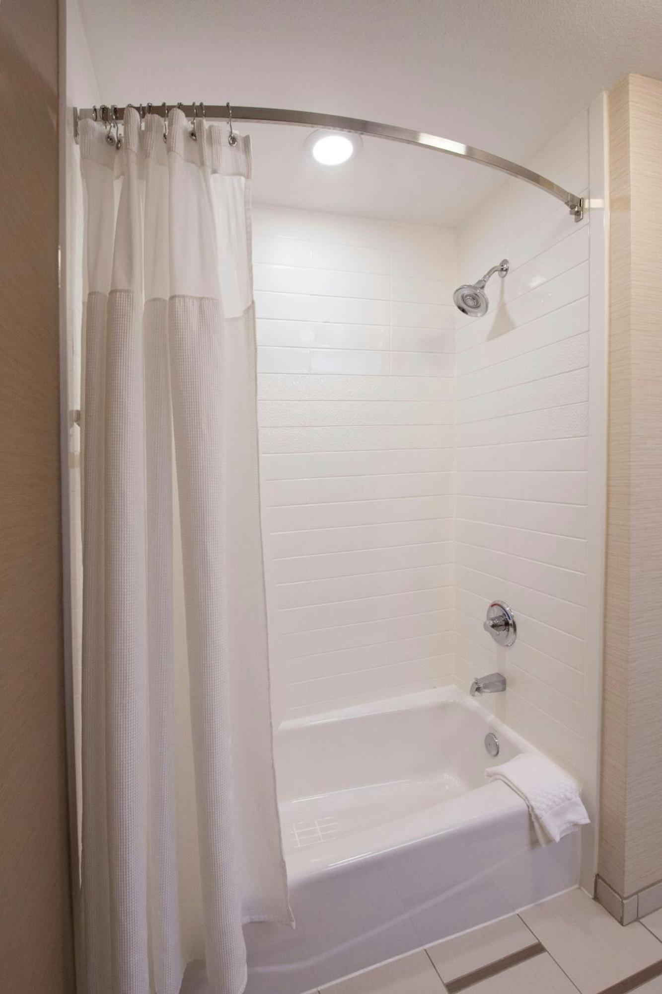 Fairfield & By Marriott Liberty Hotel 3*