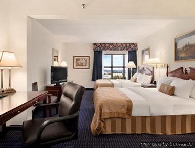 Fairfield & By Marriott Liberty University 3*